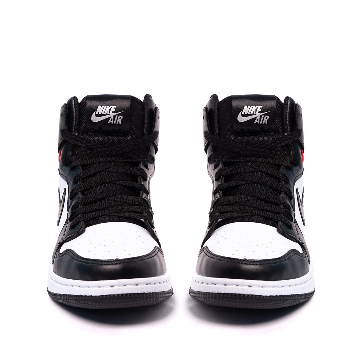 Tênis Nike Air Jordan 1 MID Cano Medio