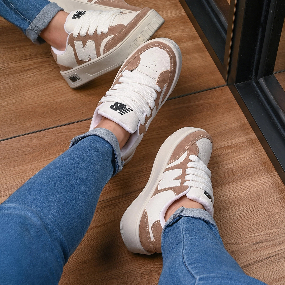 TÊNIS FEMININO NEW BALANCE NOBUCK
