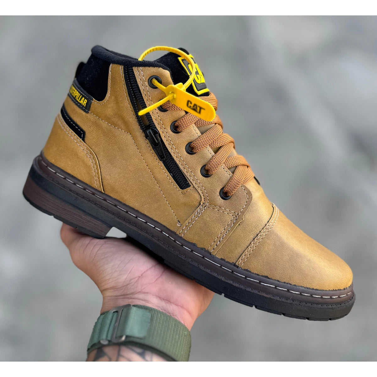 Bota Masculina Caterpillar Zíper