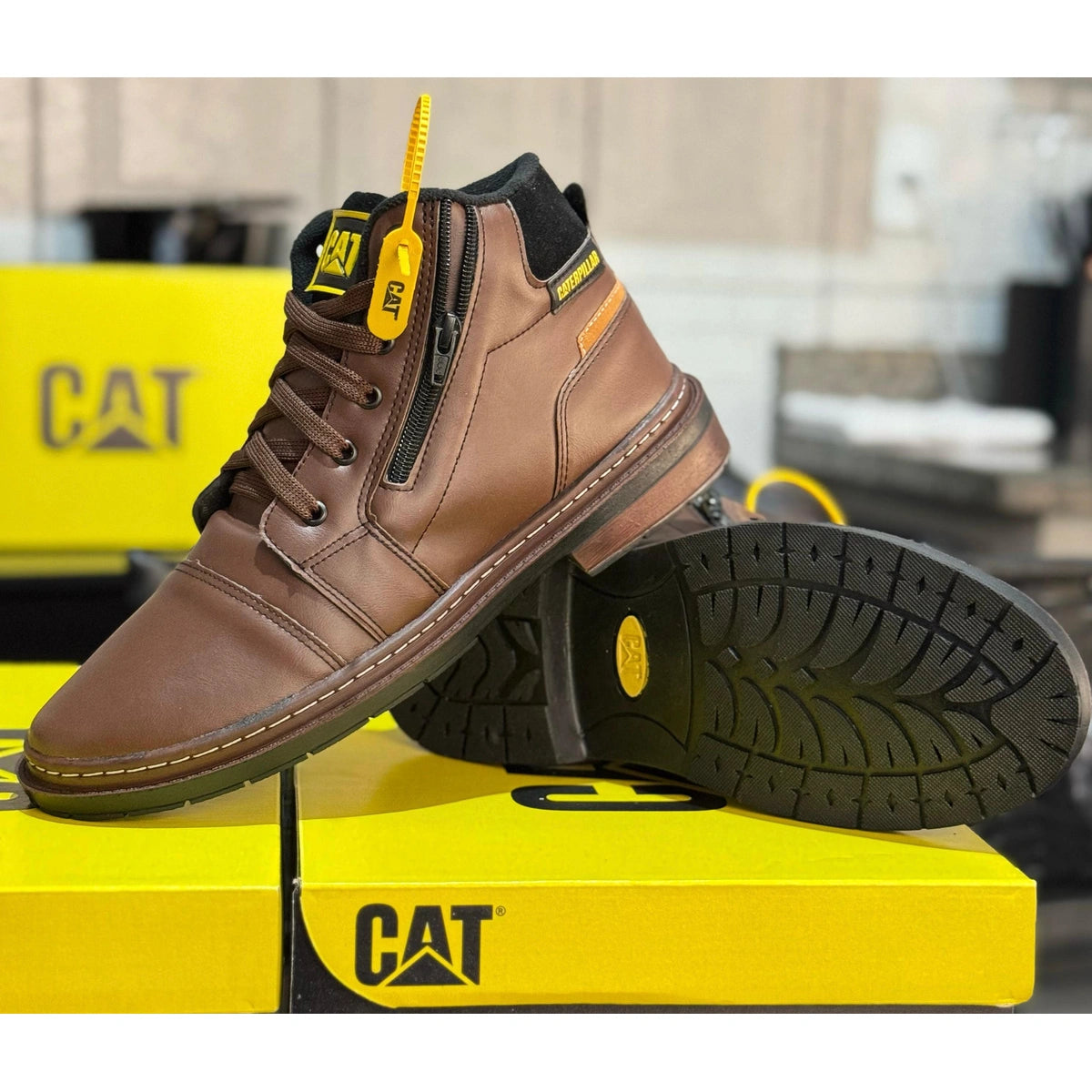 Bota Masculina Caterpillar Zíper